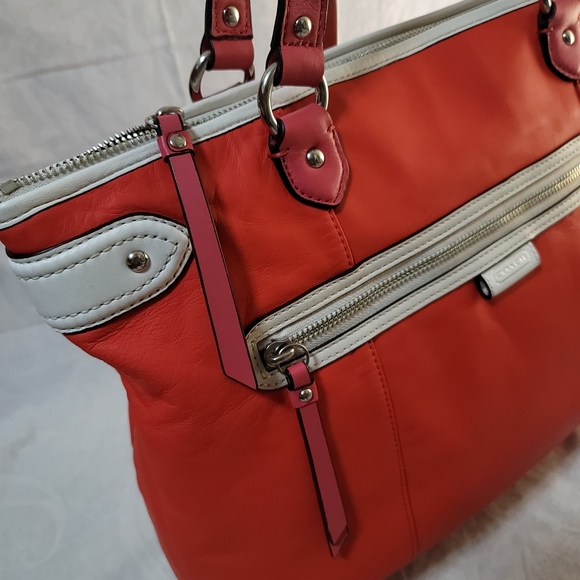 Coach Smooth Leather color block Tote - Picture 5 of 11